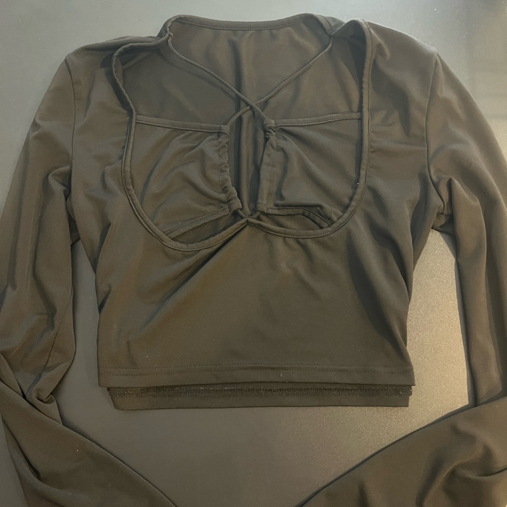 Women's Long Sleeve Black Crop Top
